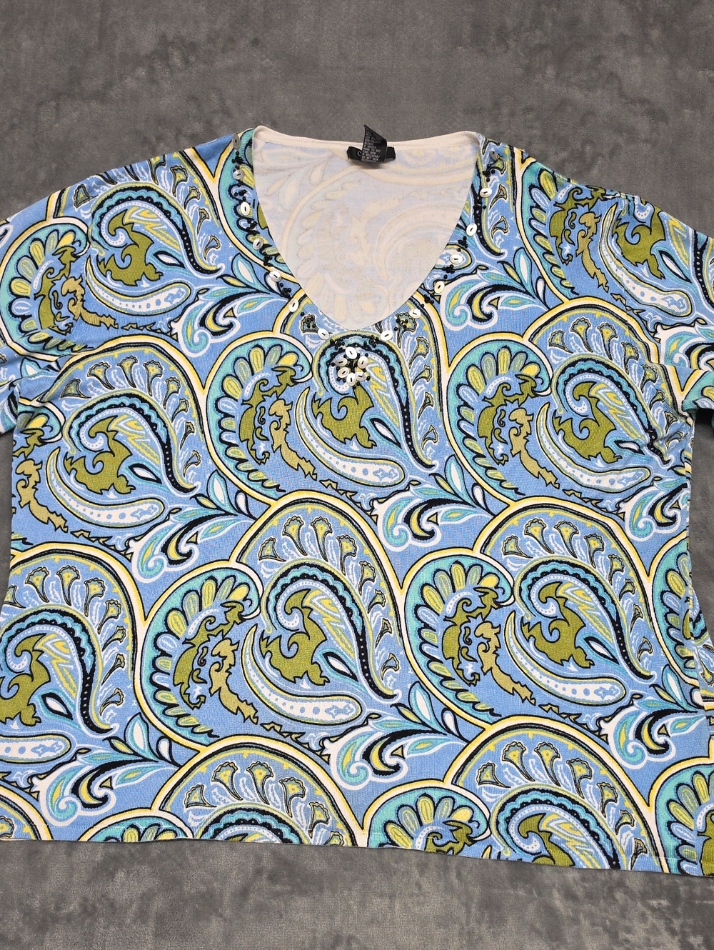 Women’s V-Neck Paisley Sweater in Blue and Green